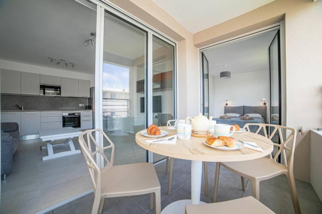 Apartament Marina Bay Antibes Zewnętrze zdjęcie